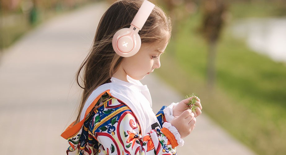 Xtech XTH-355 - Headphones with microphone - Para Tablet / Para Portable electronics / Para Cellular phone